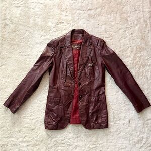 etienne aigner vintage burgundy geuine leather coat